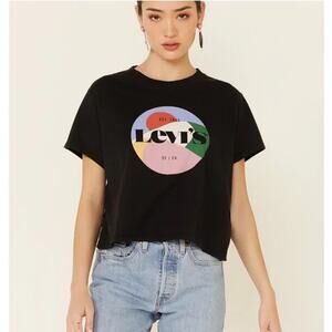 Levi’s Women’s Black High Rise Logo T-Shirt Size Medium